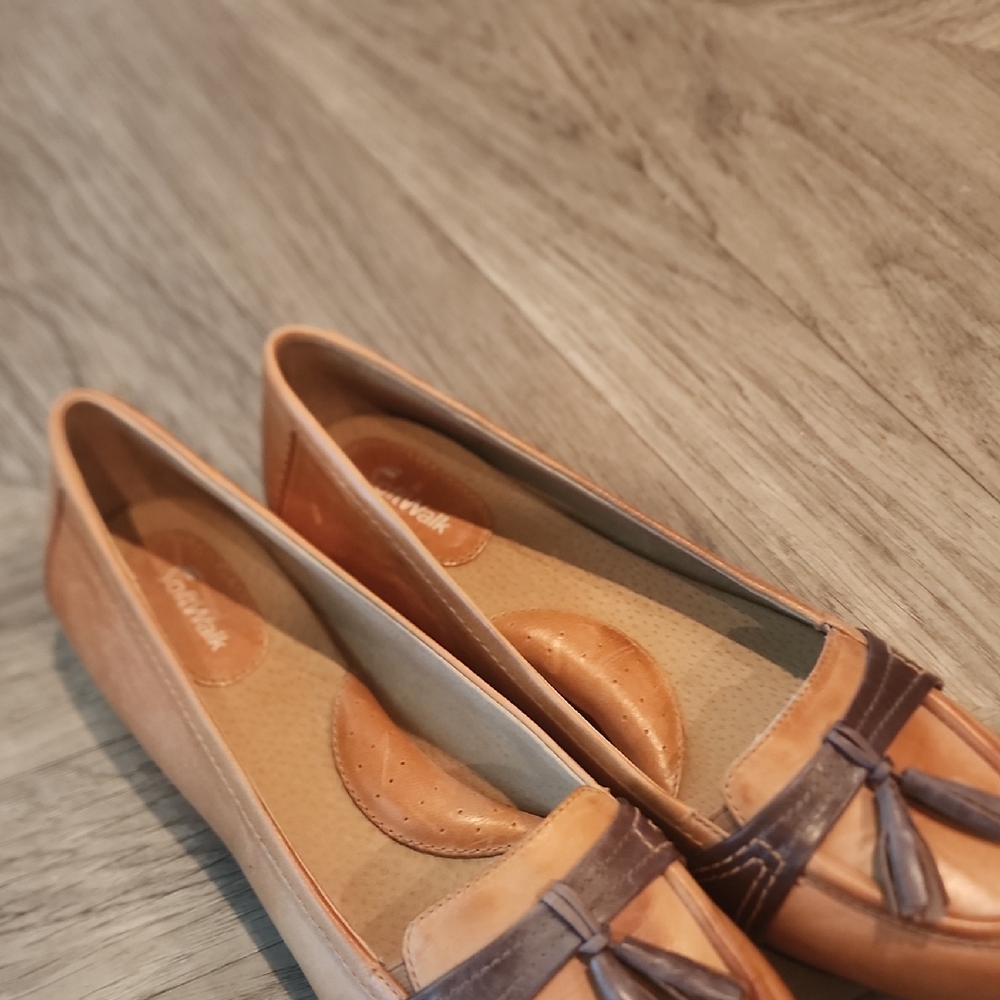 Soft Walks Tan and Brown Flats